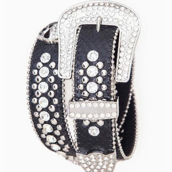 NEW Skull Women\'s Western Crystal Skull LEATHER Studded Rhinestone